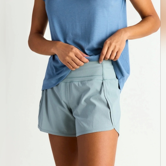 ** NWT ** FreeFly Bamboo-Lined Breeze Shorts - Picture 2 of 6